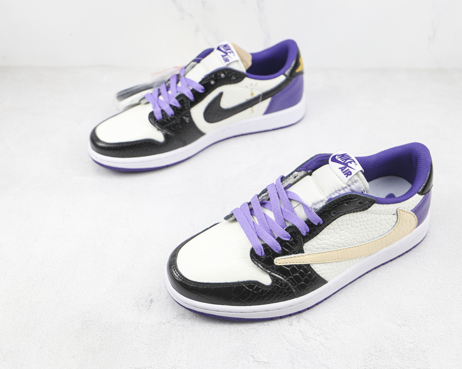Jordan travis scott purple best sale
