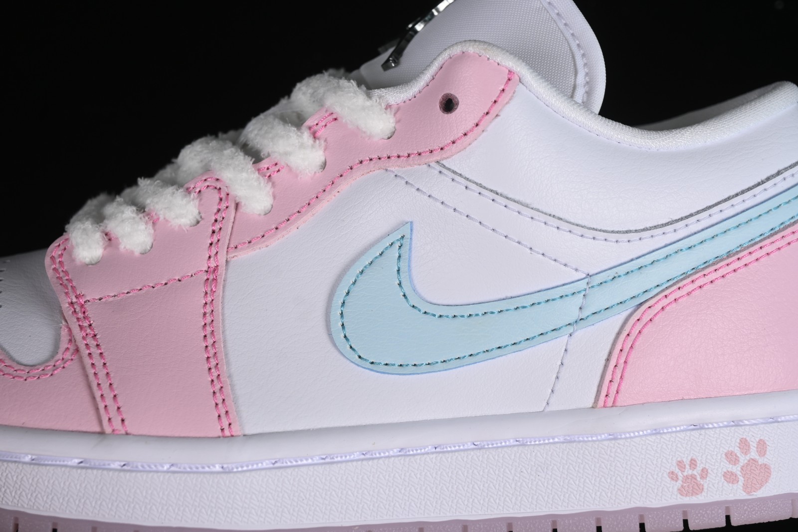 Nike Air Jordan 1 Low SE Paw Print White Pink HM3706 - 141