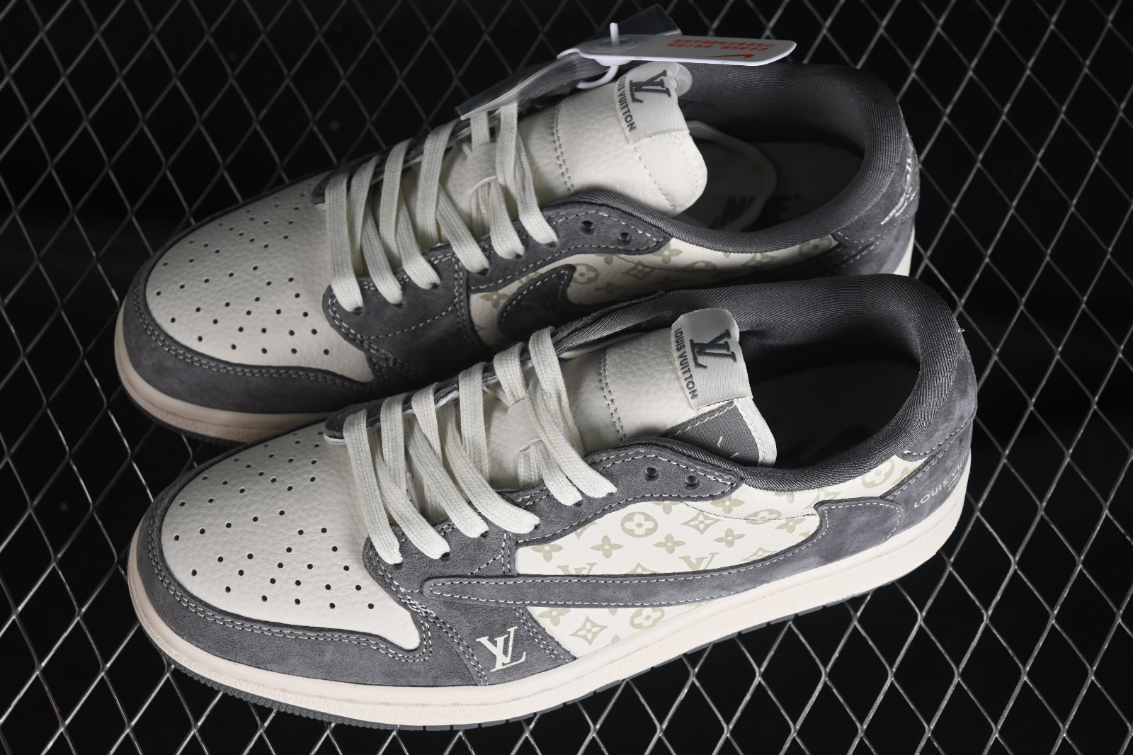 Louis Vuitton Off White X Travis Scott Shoes Branded SB Dunk X