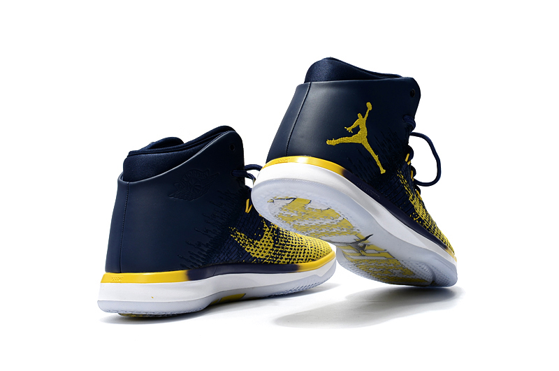 Men Basketball Shoes 845037 