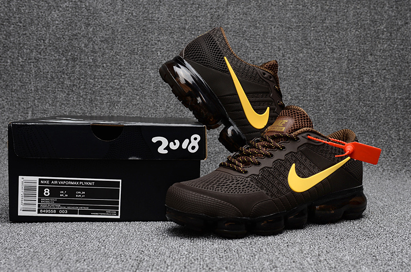 Nike air max 2018 black and gold hot sale