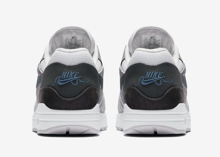 Nike am1 london sales
