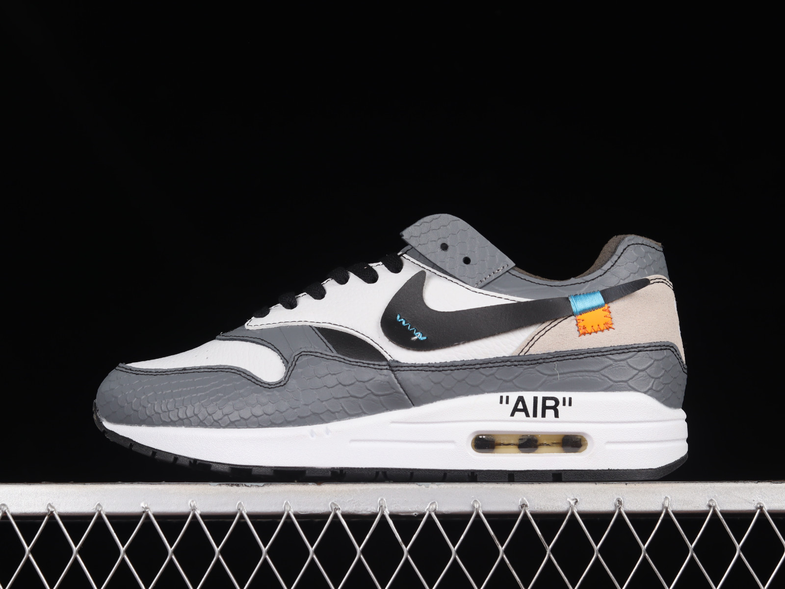 Air max off white black top