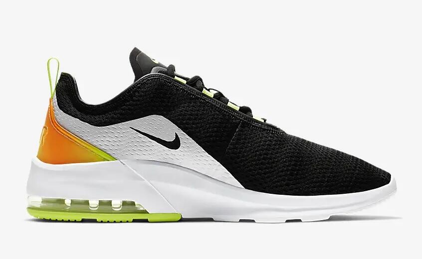 Nike motion 2 white store