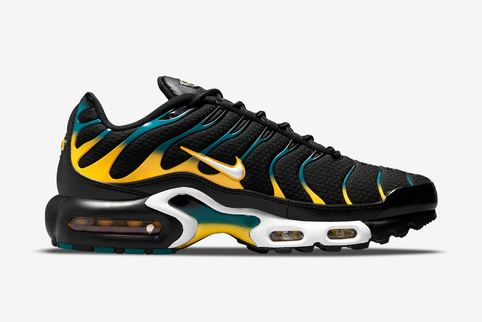 nike tuned white university gold black