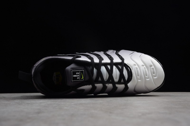 Adidas discount vapormax white
