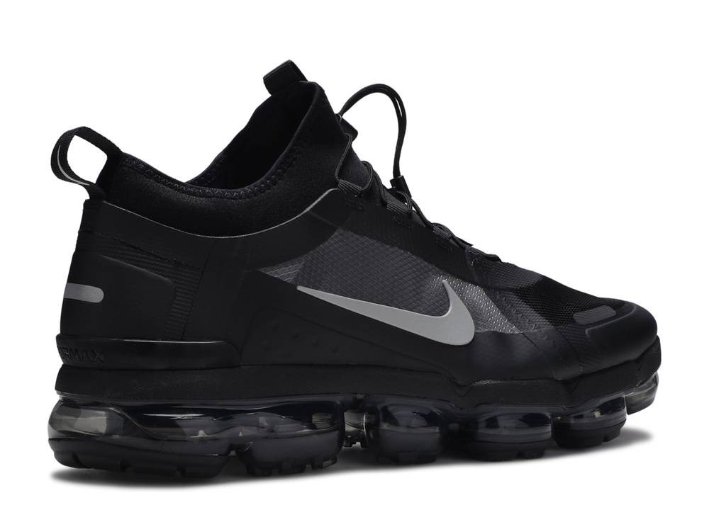 001 Nike Air VaporMax 2019 x 3x1 Air Force 1 07 PRM sneakers GmarShops Nike Air Vapormax 2019 Utility Black Reflect Silver BV6351