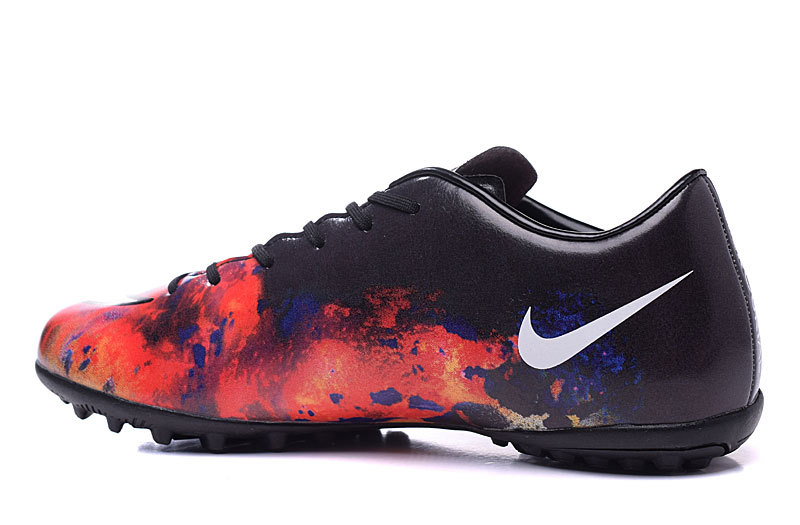 Mercurial victory v astro turf clearance