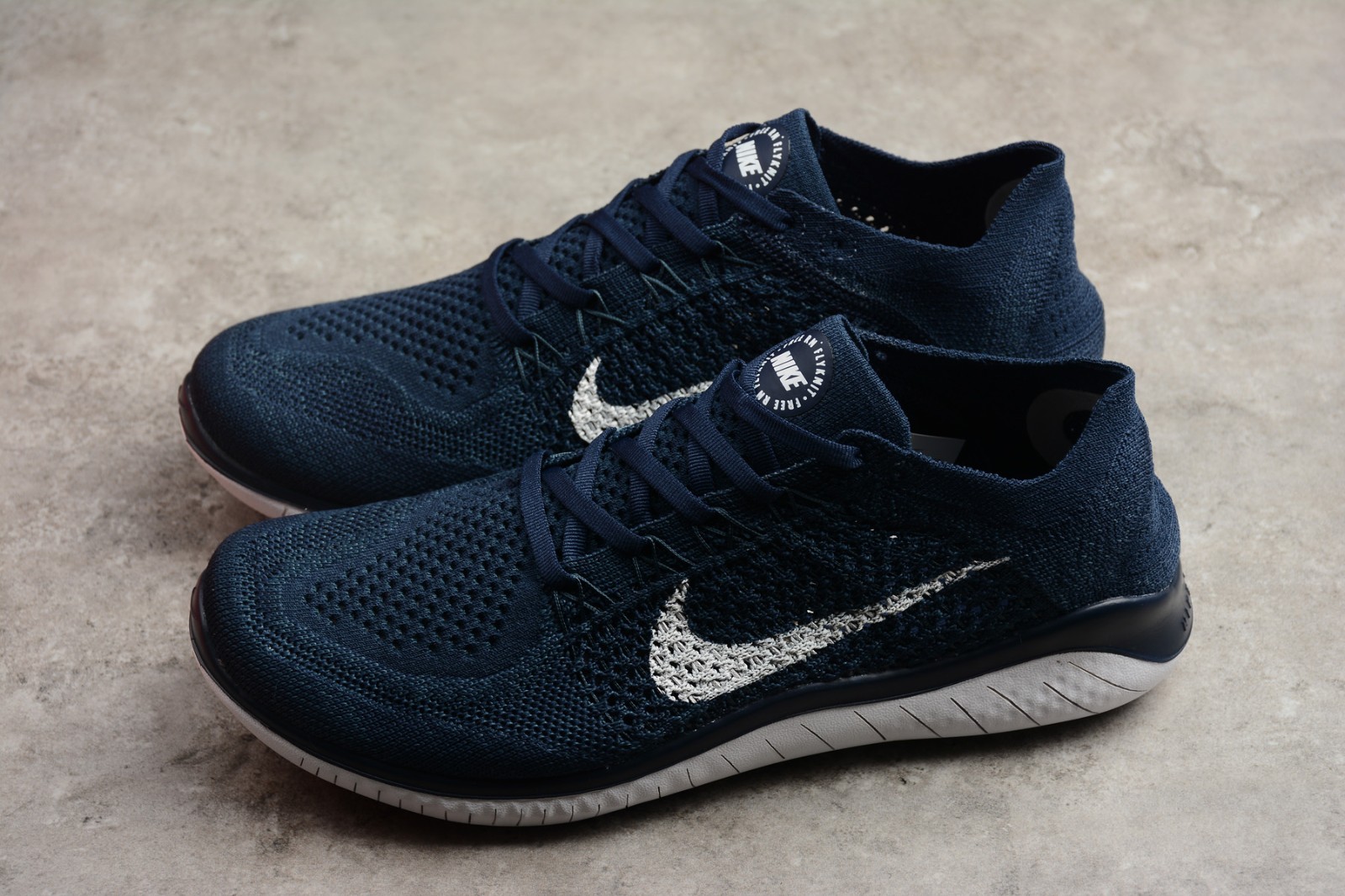 Free rn top flyknit navy blue