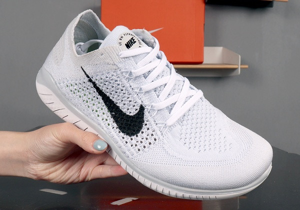 509 - Nike Free Rn Flyknit gold 5.0 