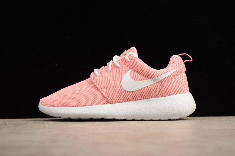Nike roshe run off white best sale