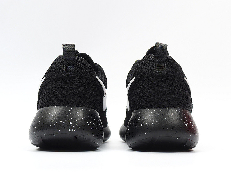 RvceShops 011 Nike Roshe Run Black White Speckled Sole Running
