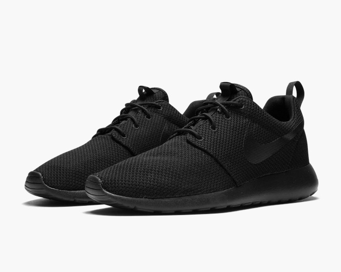 nike roshe run men black