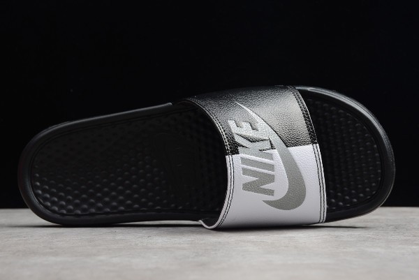 Nike benassi clearance swoosh black