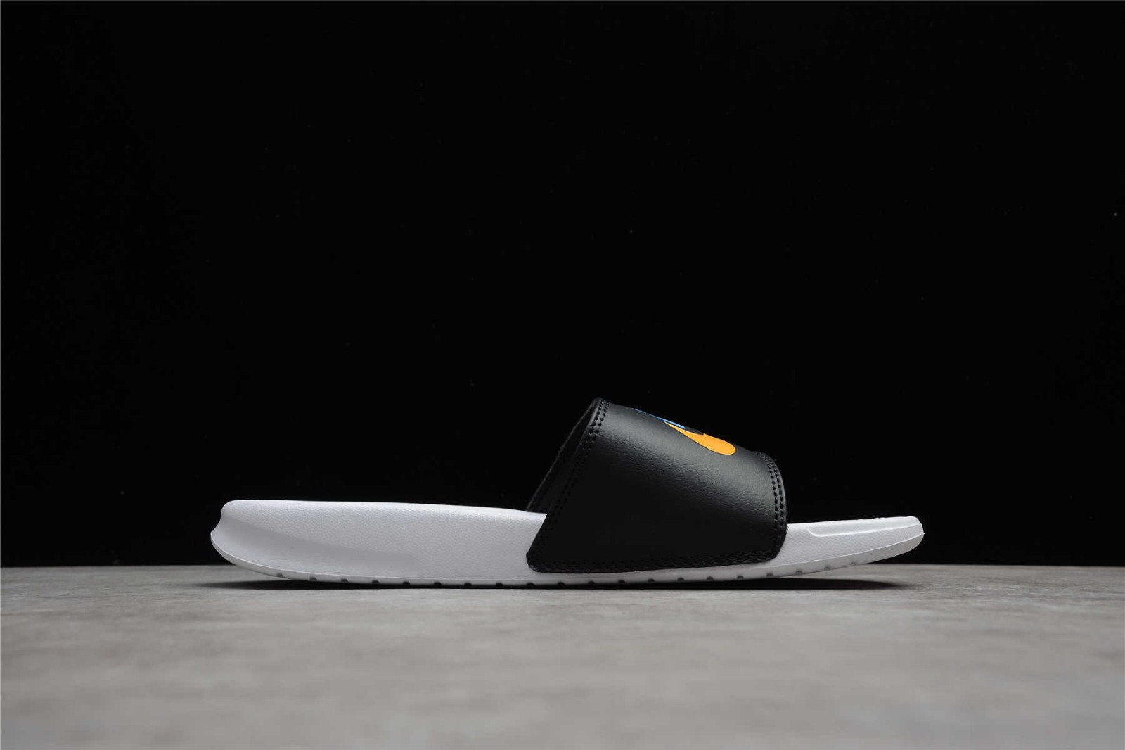 Nike Benassi JDI Mismatch 