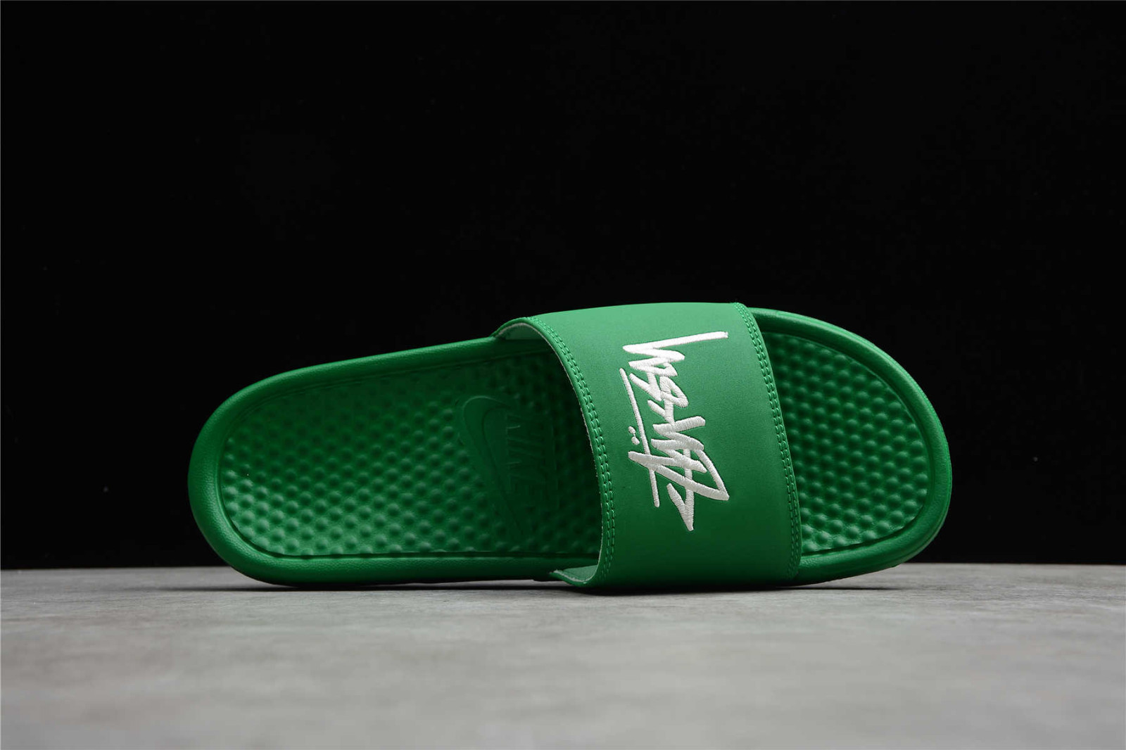 Stussy slides sales green