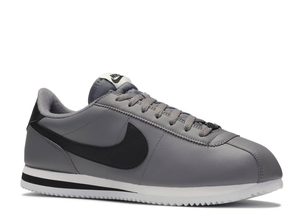 004 - StclaircomoShops - Nike Cortez 