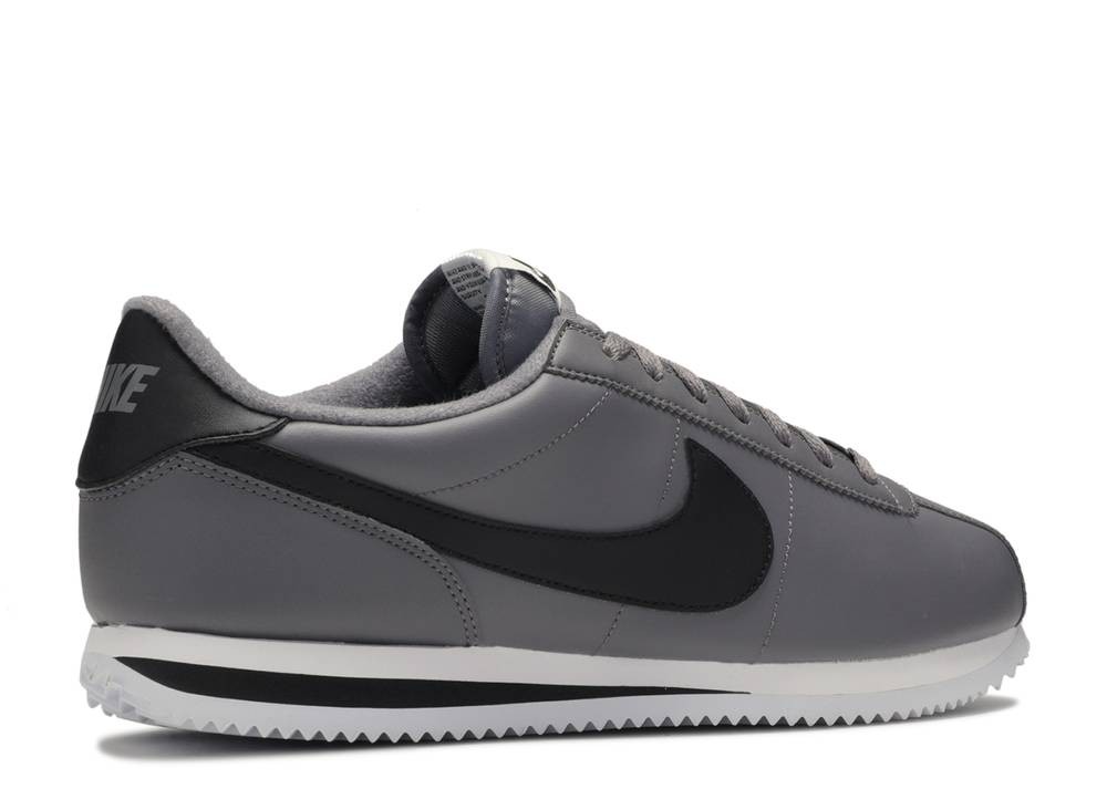 004 - StclaircomoShops - Nike Cortez 