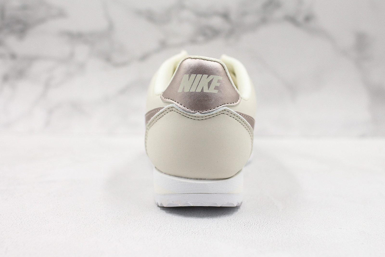 Nike cortez top phantom beige
