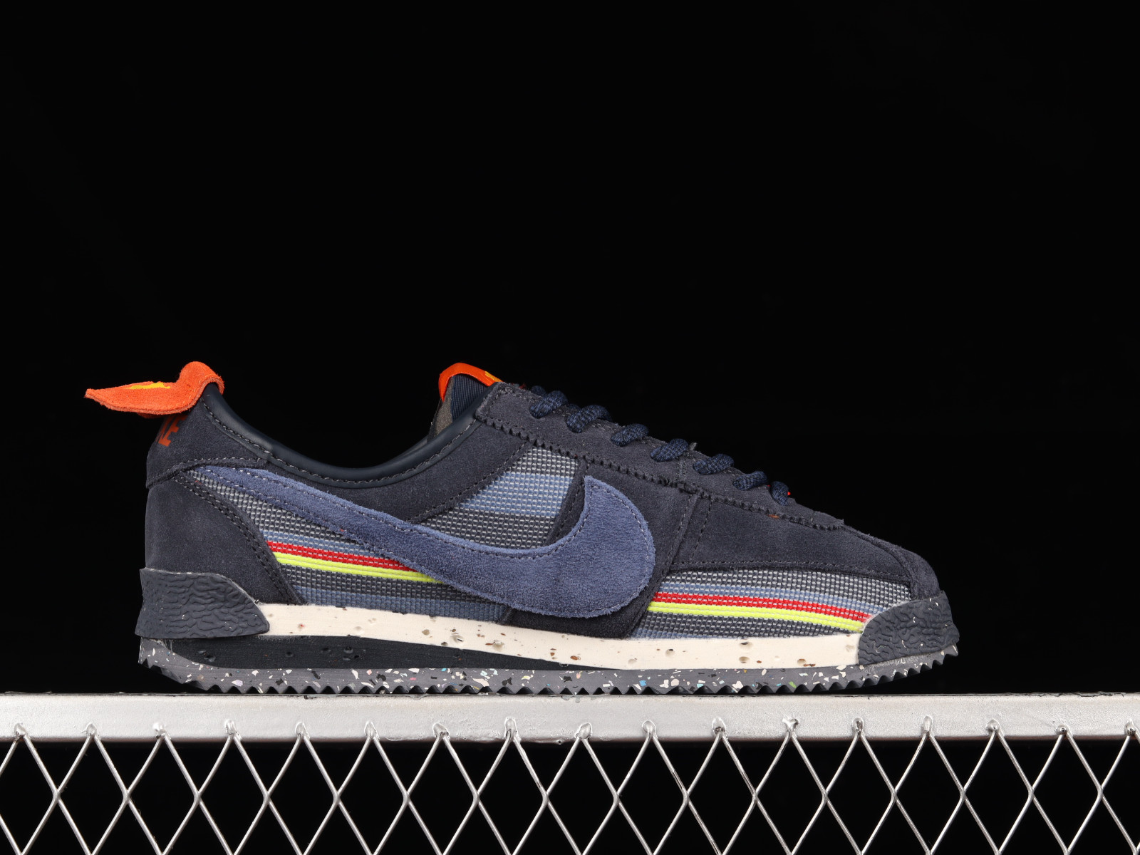 Nike cortez hotsell black orange