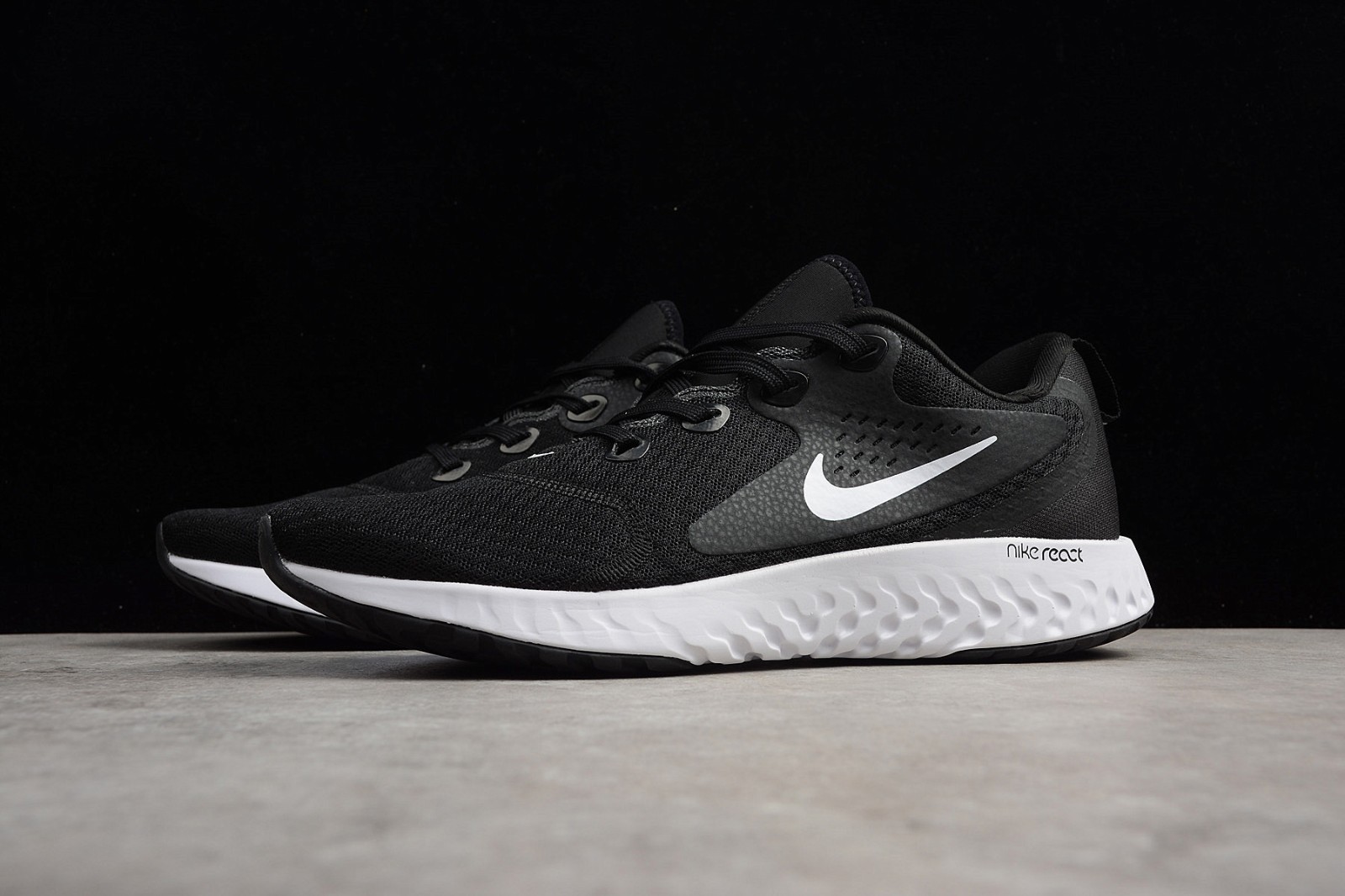 nike running footbridge shoes for women 