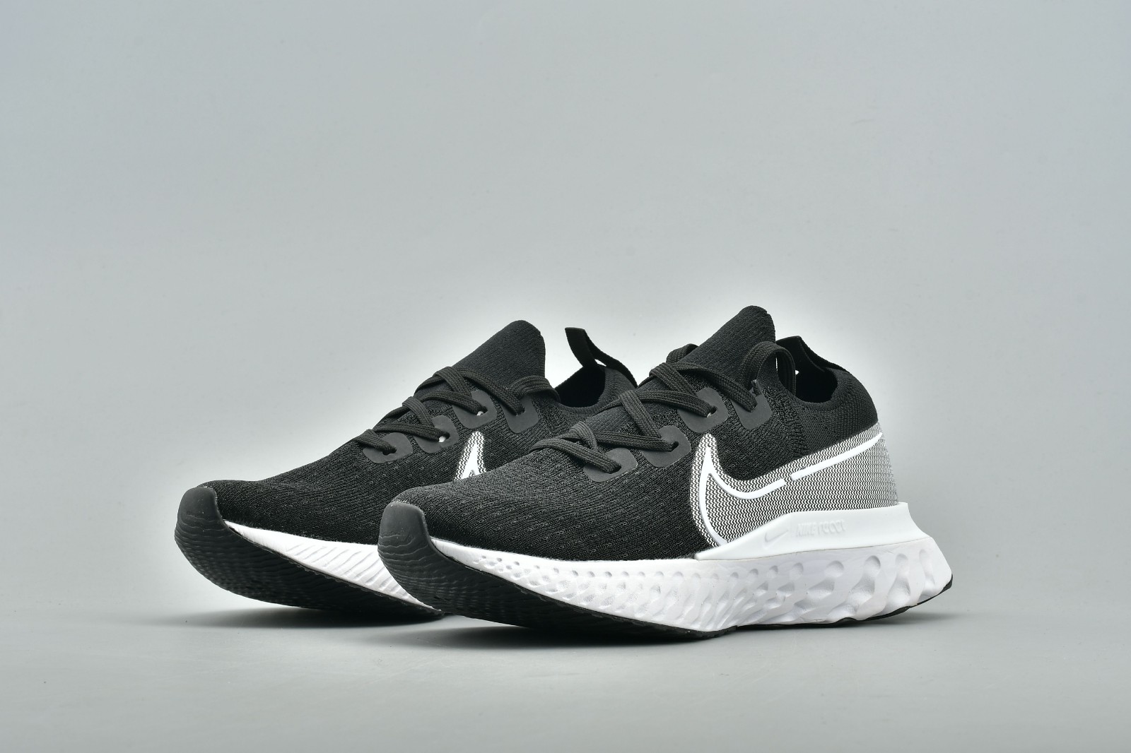 GaleriahitShops 009 Zapatos NIKE Streak Spectrum Plus Prem AR1533 800 Melon Tint Palest Purple Nike EPIC React Flyknit Nike Legend React 3 Run Fearless 2019 Black White CD4372