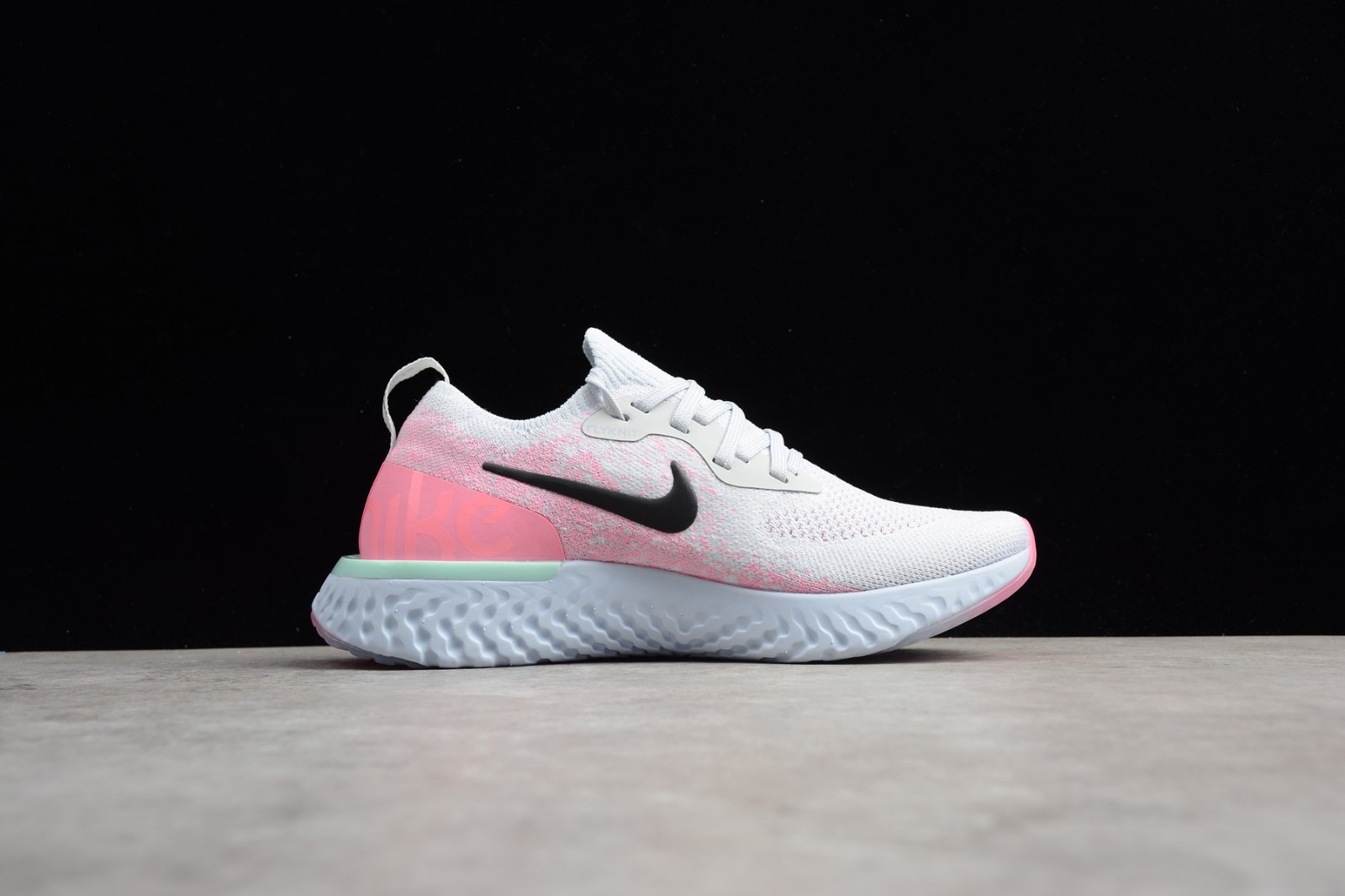 Nike rack EPIC React Flyknit nike rack air presto original color