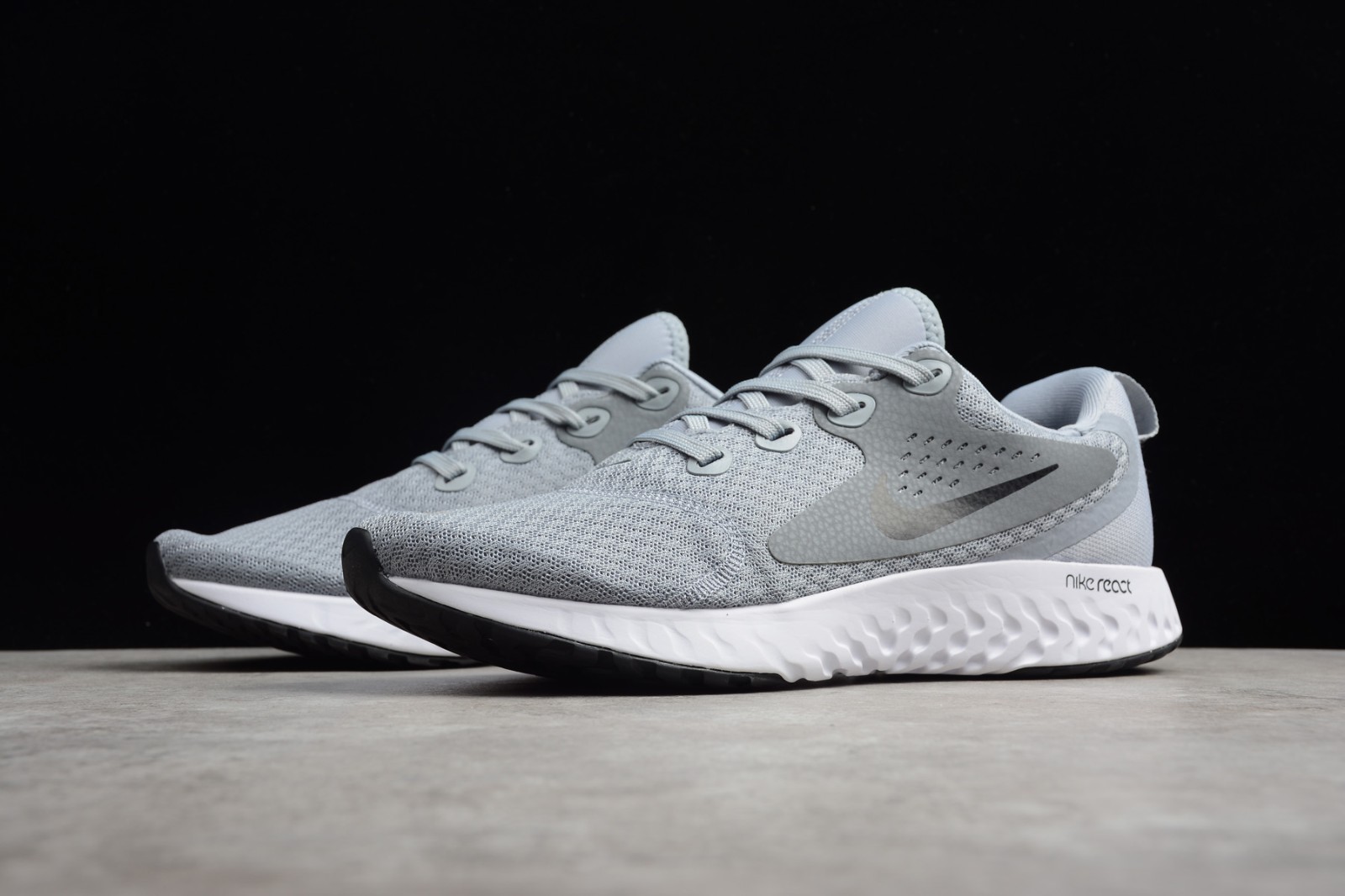 Nike Odyssey React india Flyknit Gray
