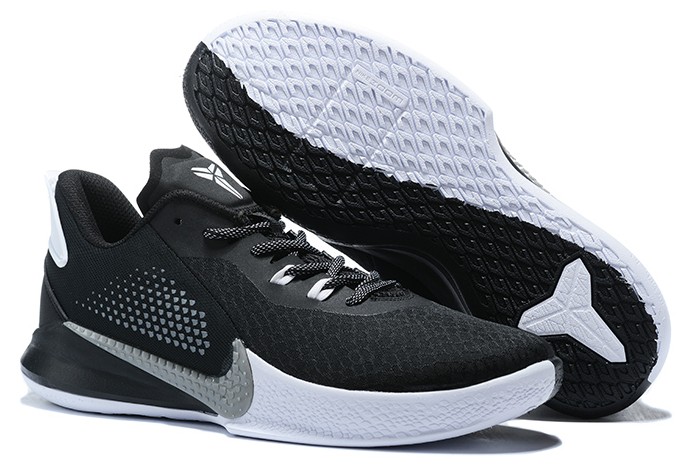 2020 Nike sky Mamba Fury EP Black White 
