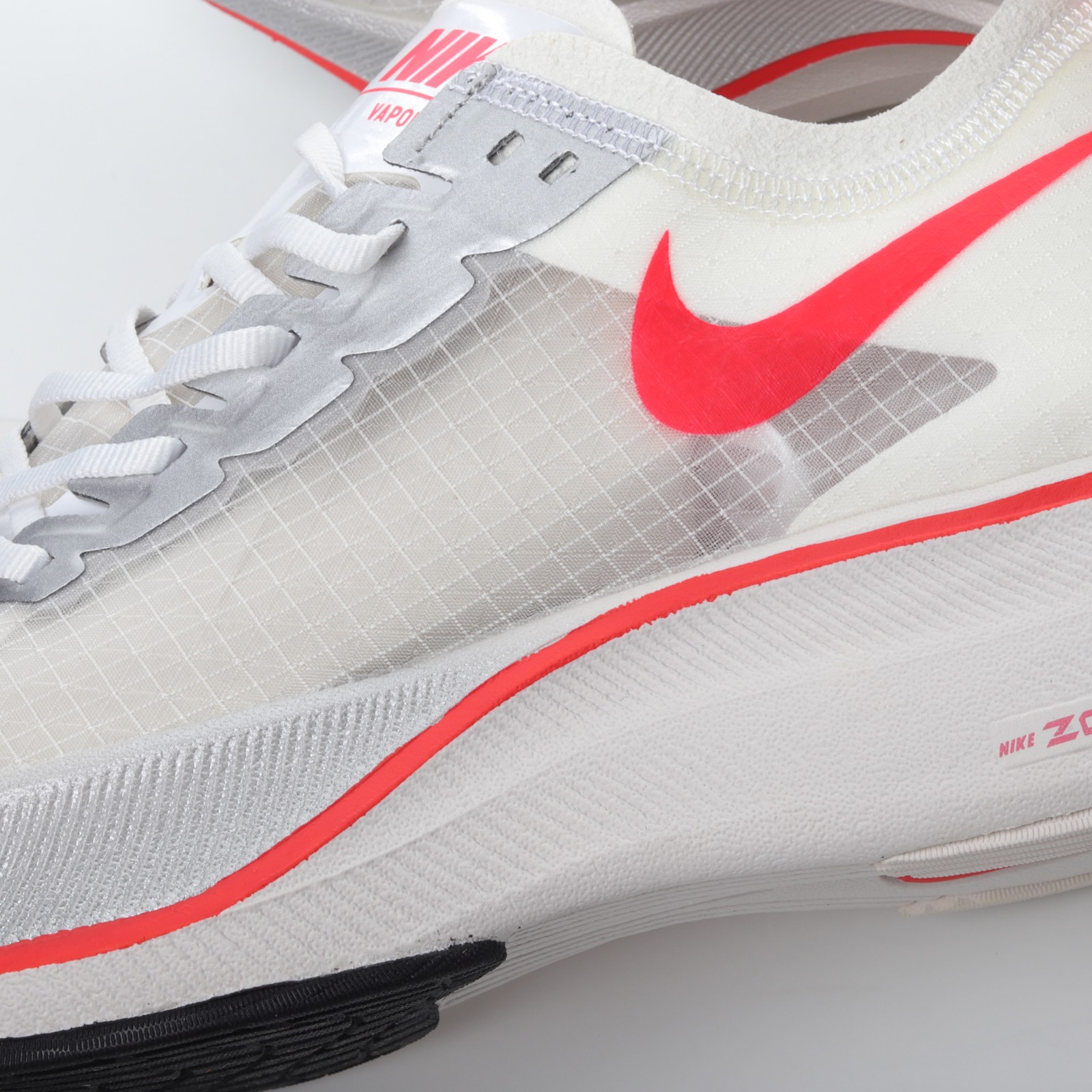 Nike zoom vaporfly sales argent