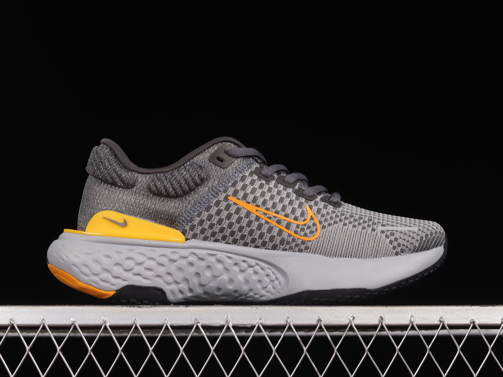 nike zoomx invincible run grey infrared