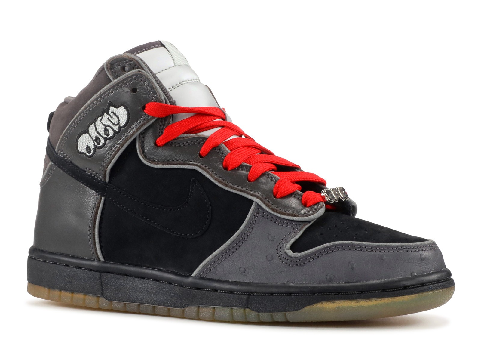 Doom nike sb sales