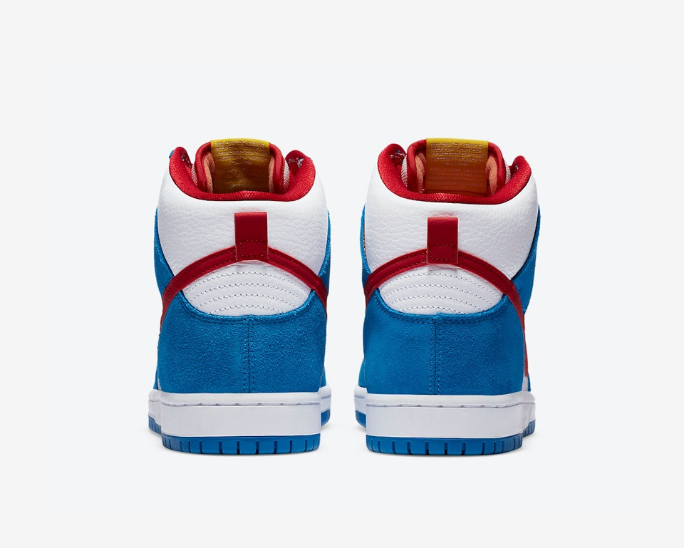 Dunk doraemon outlet