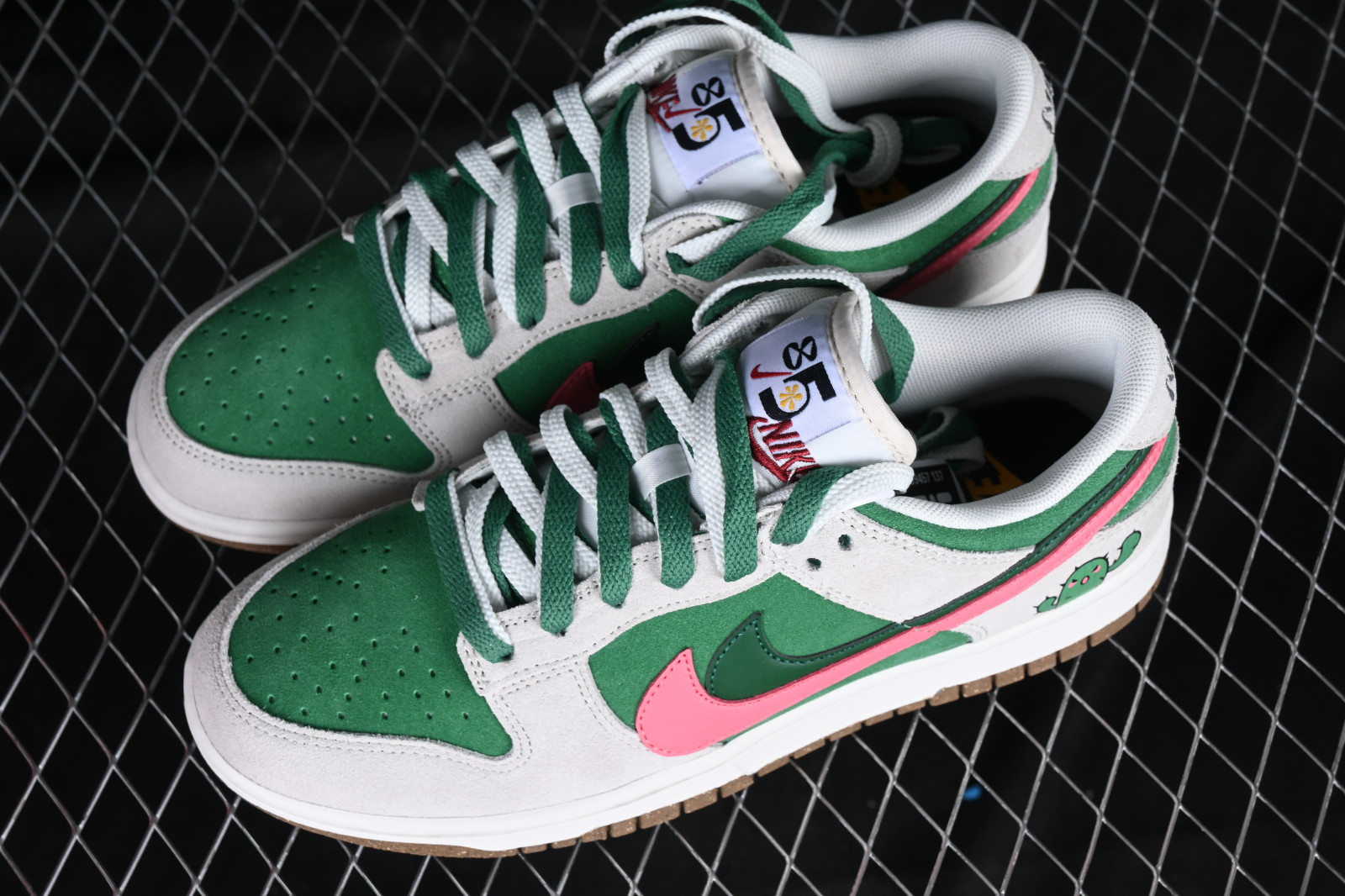 Nike SB Dunk Men Low 85 Grey Green Pink DO9457 nike Dunk Men low viotech retro NIke Dunk Men SB Low GaleriahitShops 137