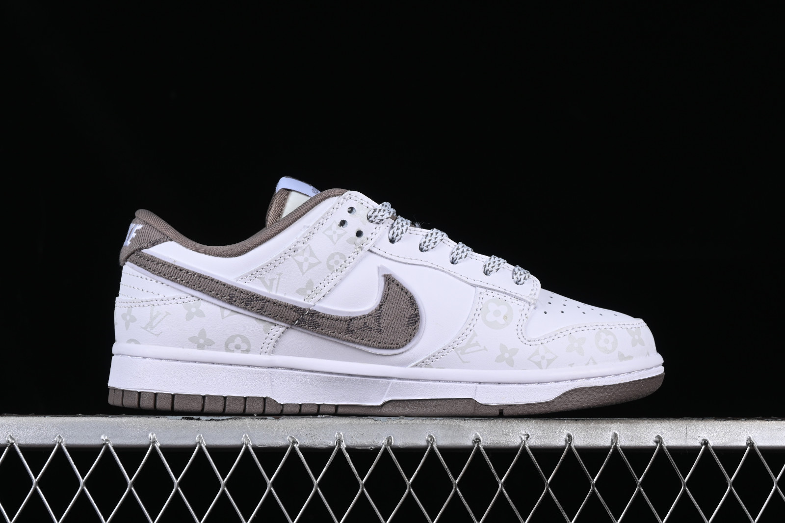 BvfShops 128 NIke Dunk SB Low Nike SB Dunk Low LV White Grey