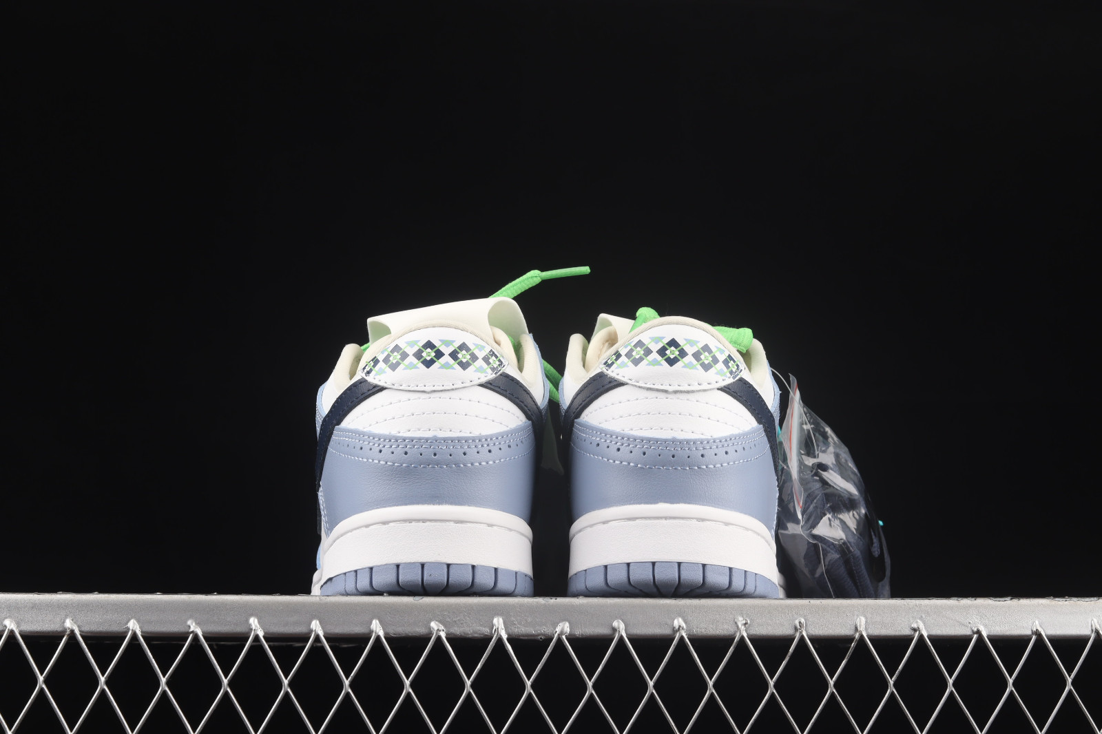 Nike hawaii pro bowl dunks online