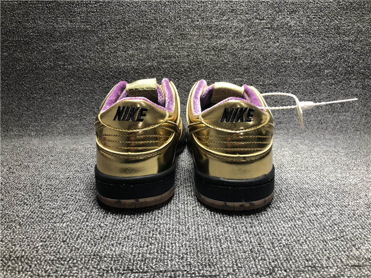 Nike sb dunk uomo oro outlet