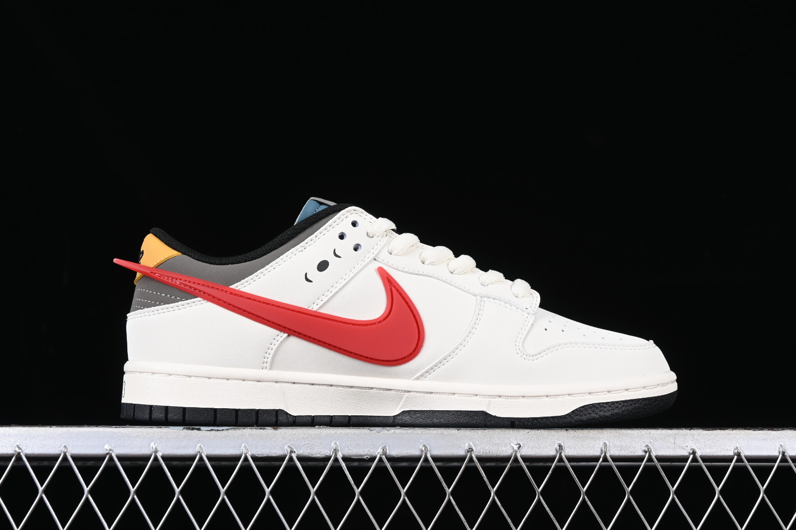 NIke Dunk SB Low 158 Nike SB Dunk Low Rice White Red Orange