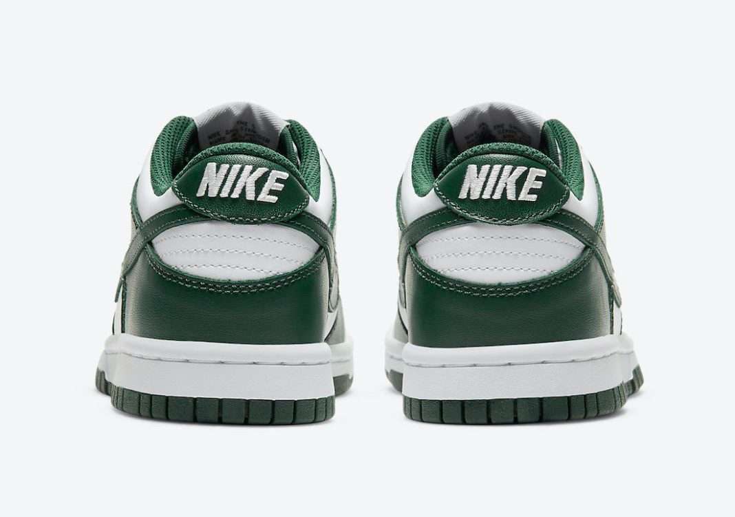 Nike SB Dunk low Low GS Spartan Green 