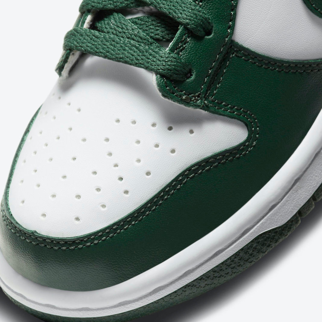 Nike store spartan shoes