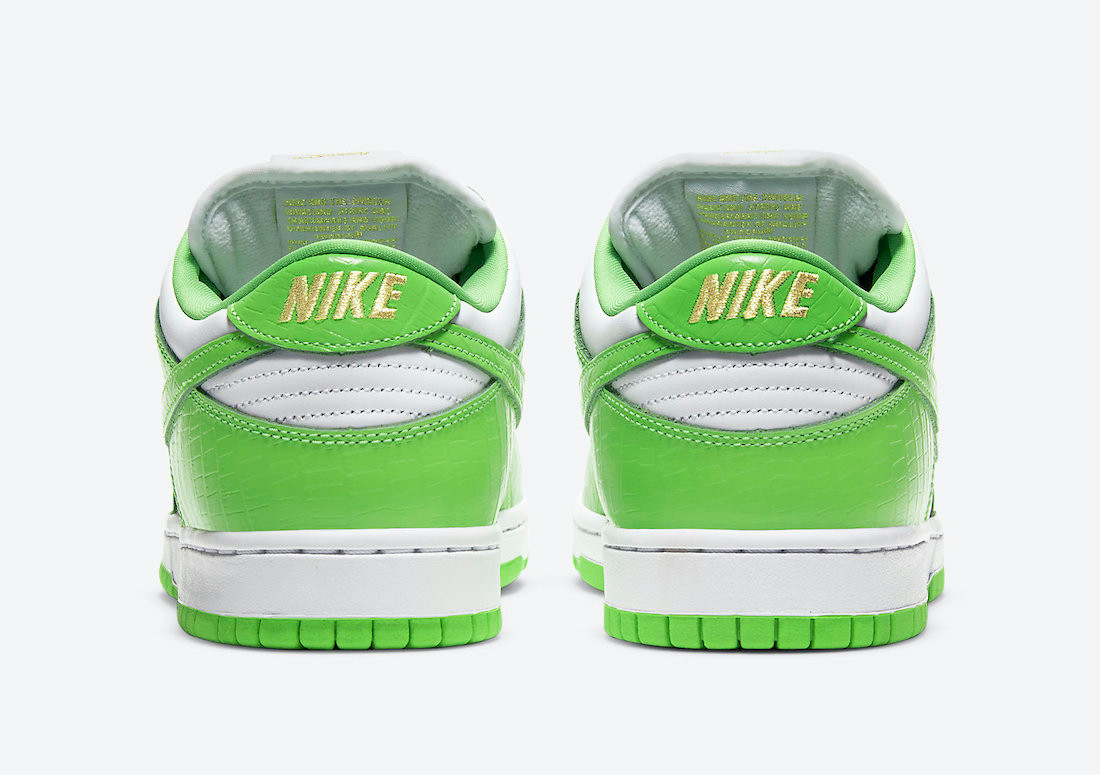 Nike SB Dunk Low Supreme Stars 