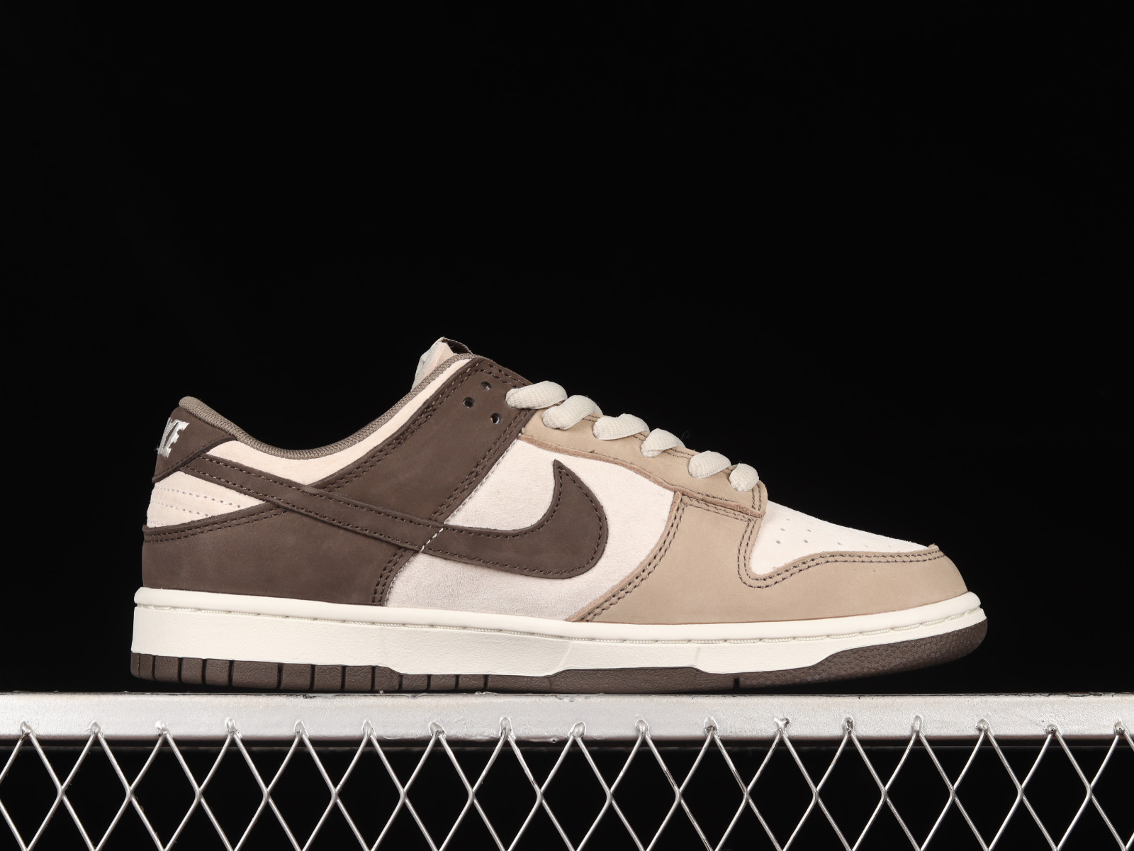 Gunmetal nike dunks deals for sale
