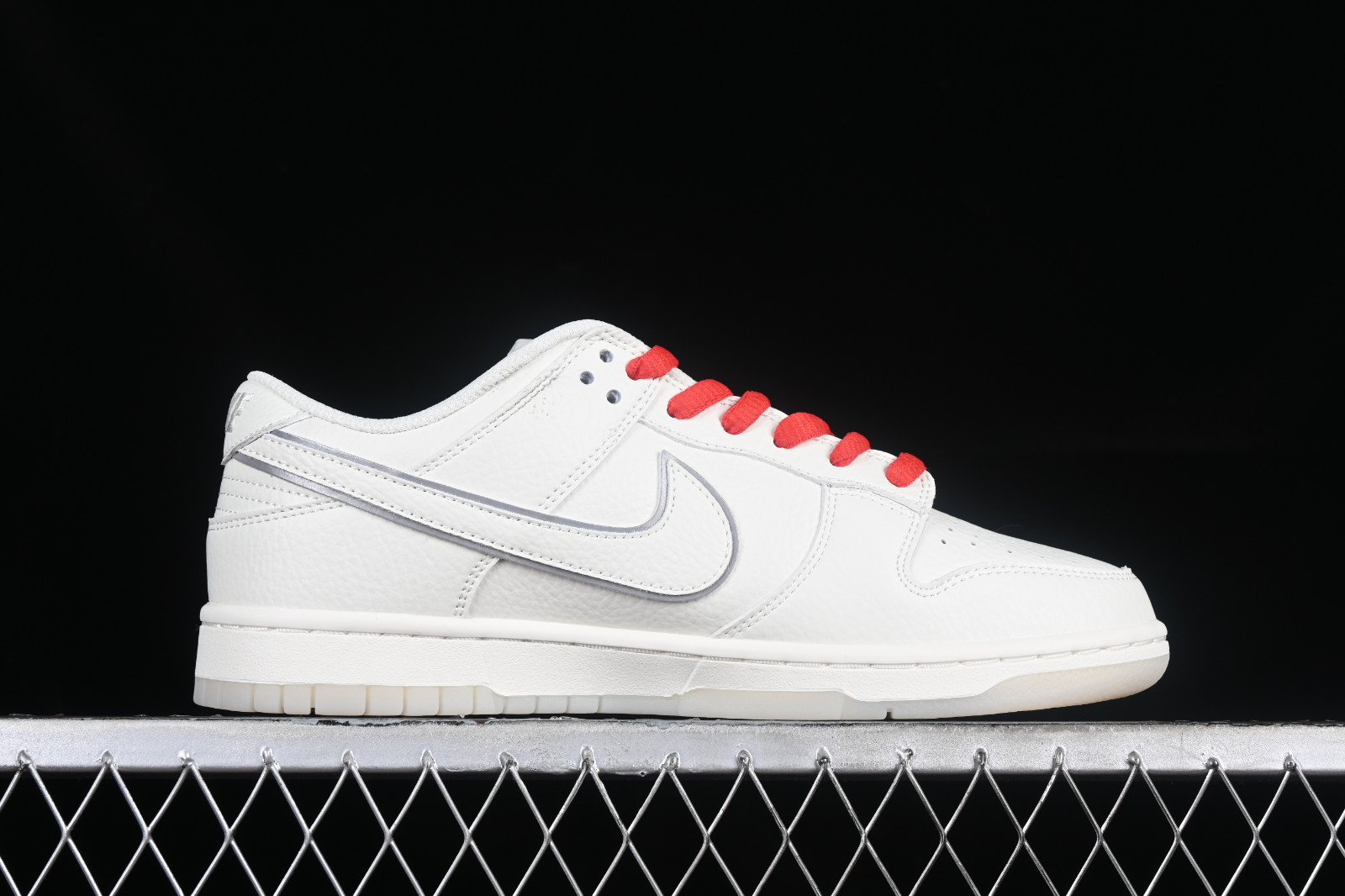 Supreme store nike cortez