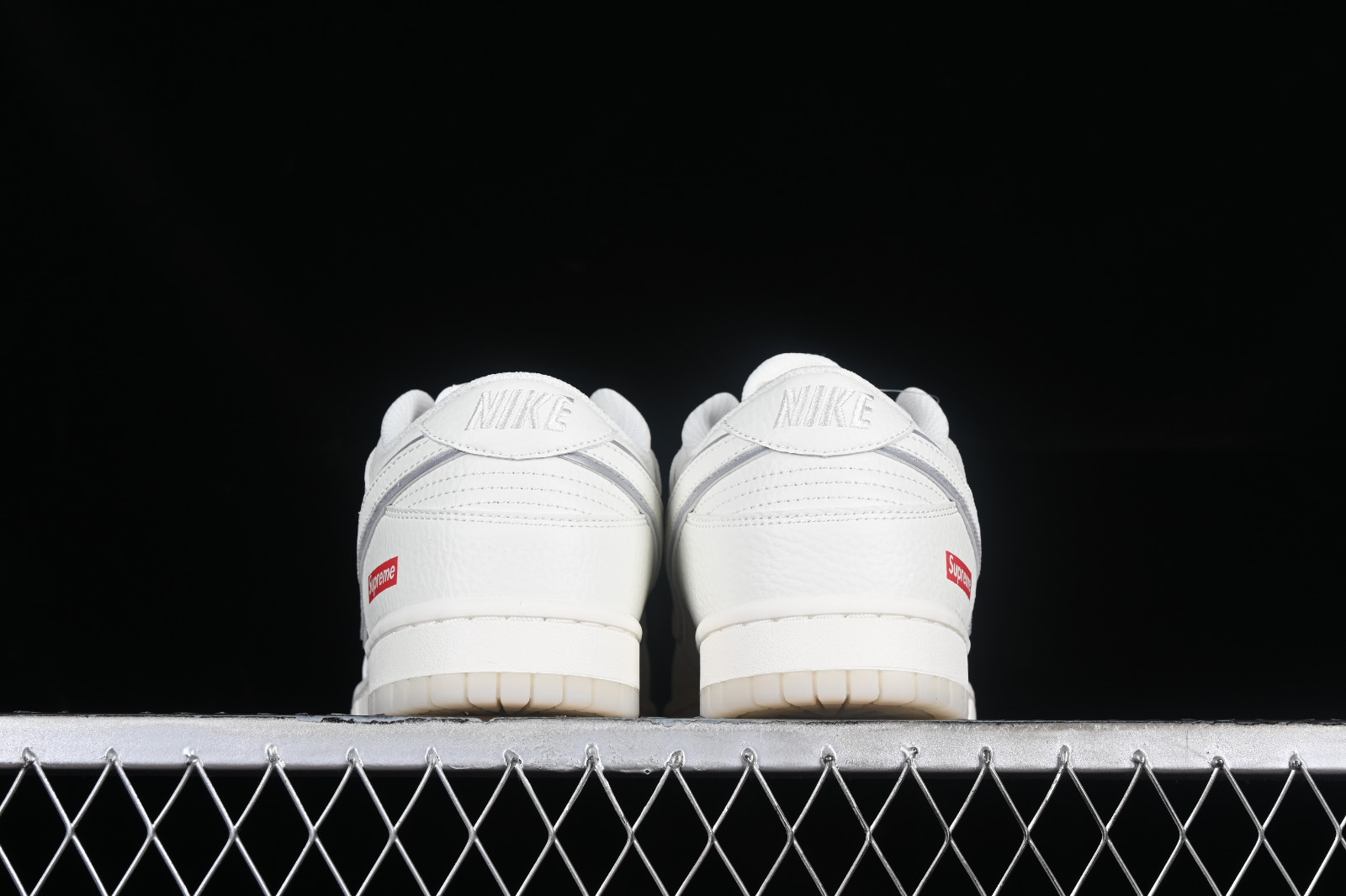 Supreme nike cortez on sale