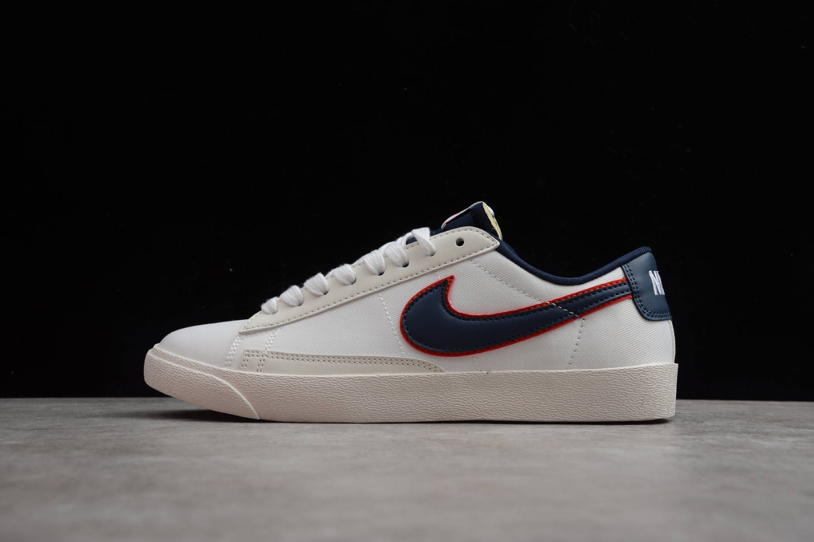 nike low casual shoes