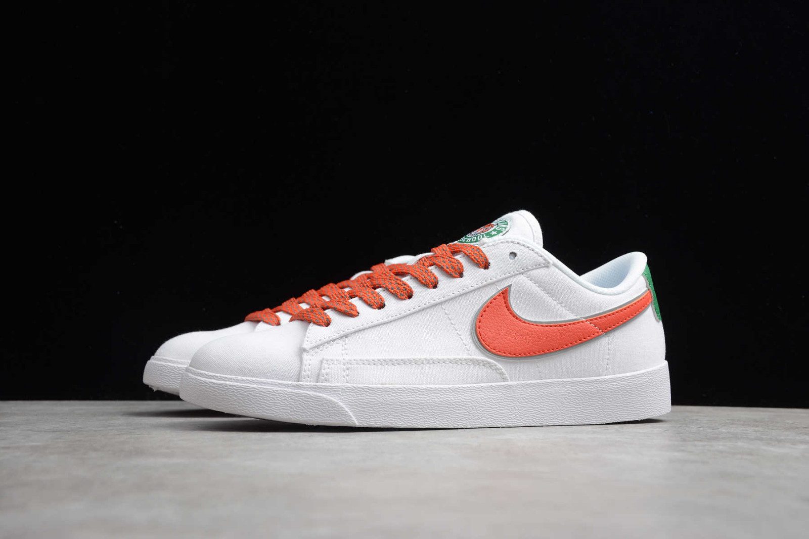Silver hot sale nike arancione