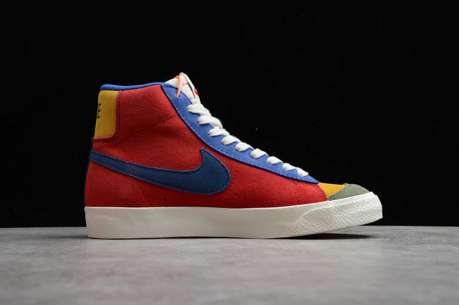 nike blazer solar flare