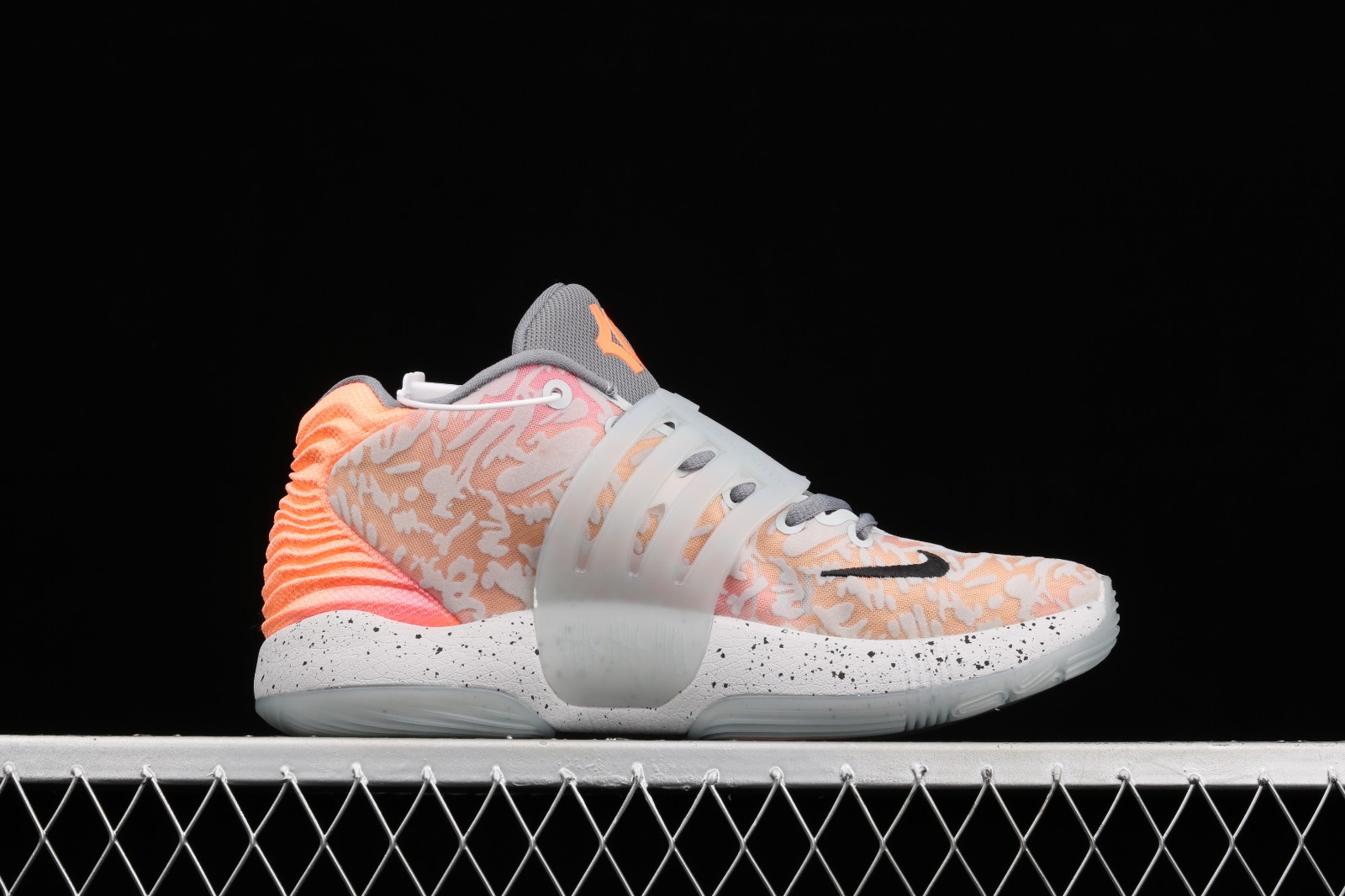 Peach and on sale grey nike shoes