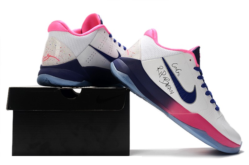 Scarpe deals kobe rosa