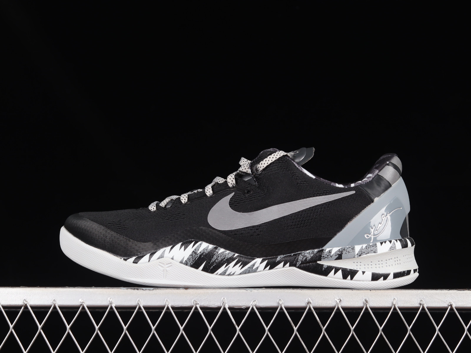Kobe 8 philippines top